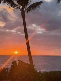 Endless Kona sunset from the balcony