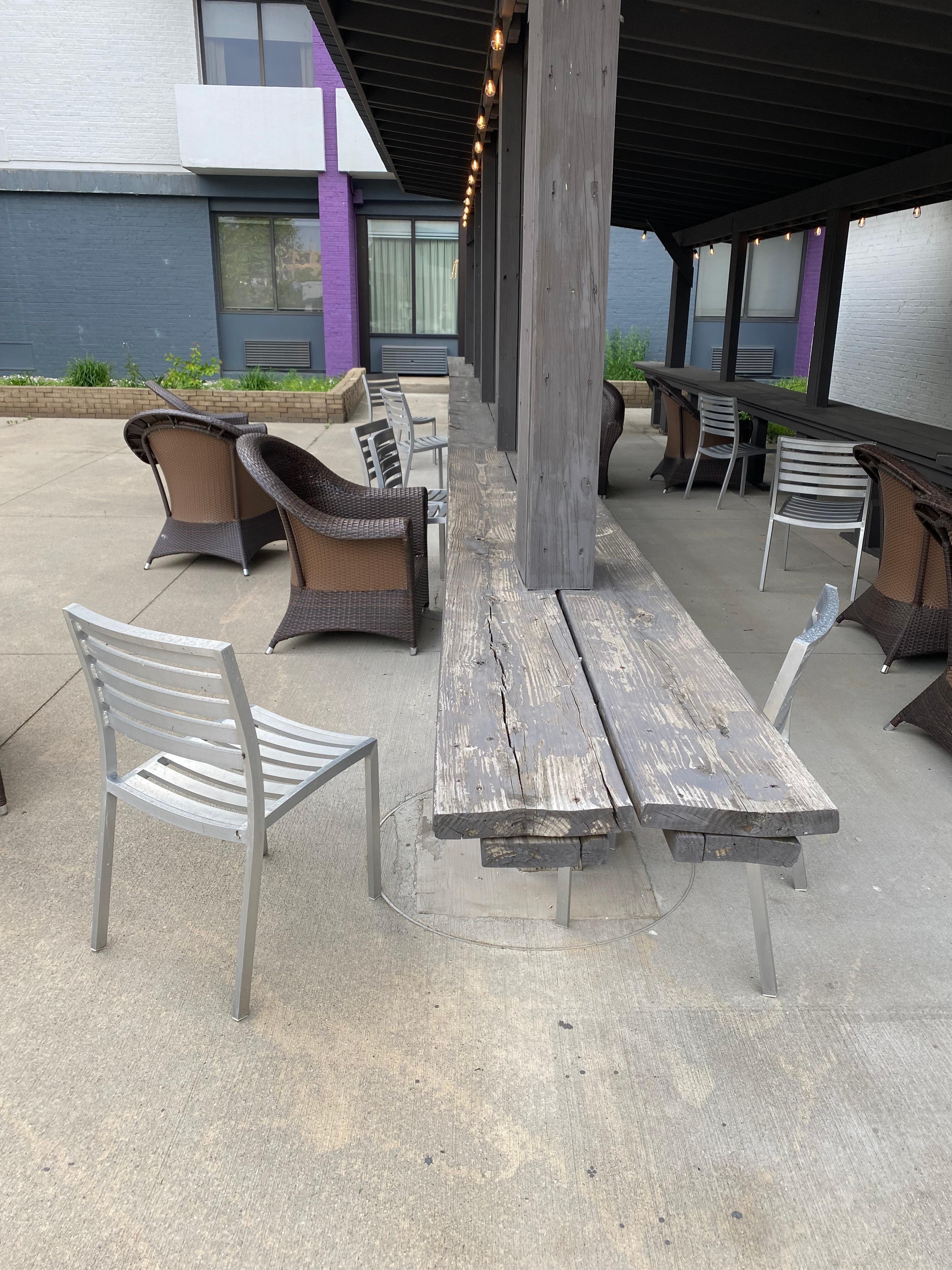 Outdoor area was not like the hotel's pictures.