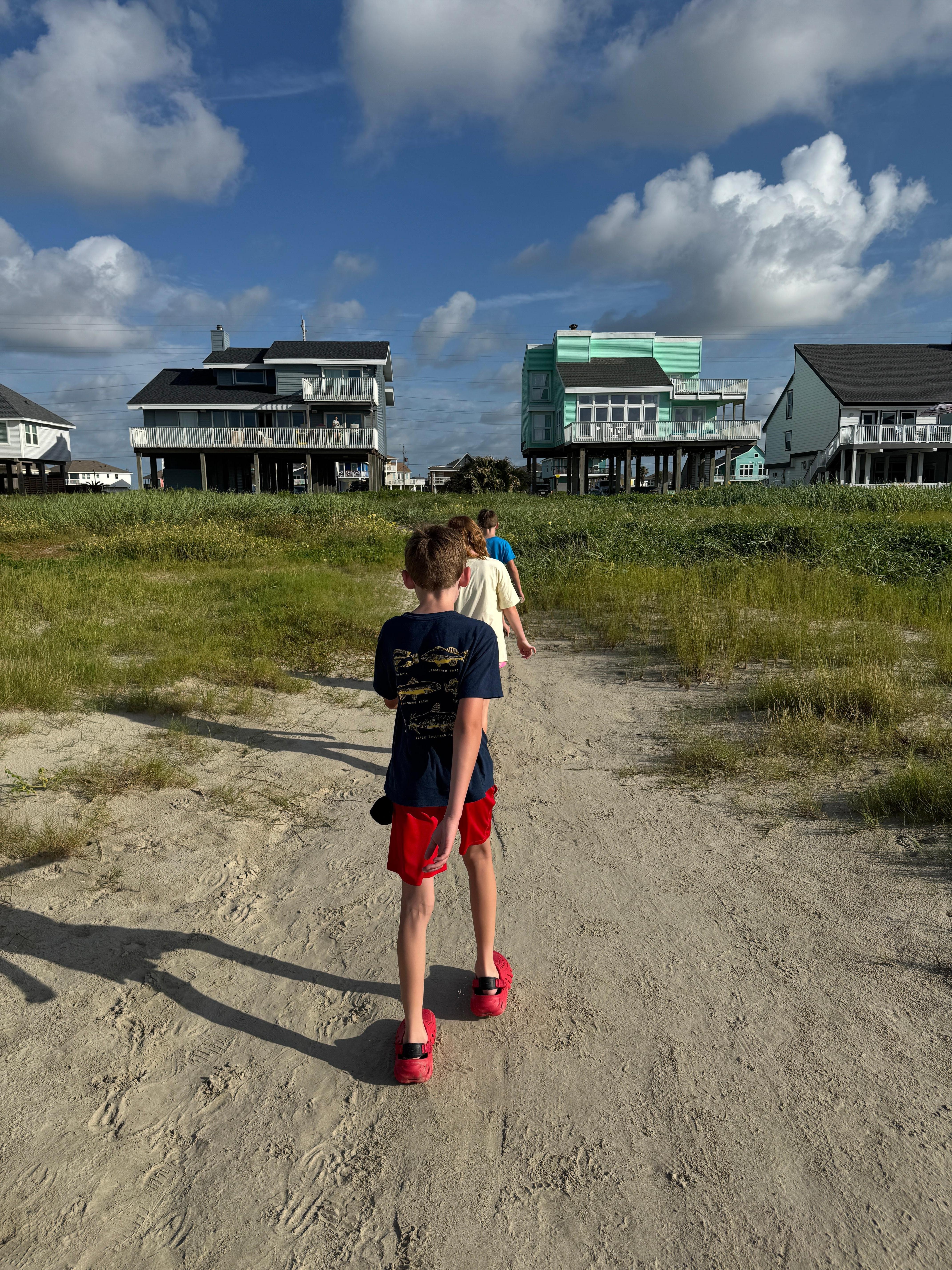 One last walk back from the beach!