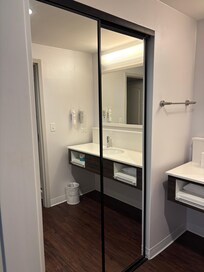Roomy bathroom
