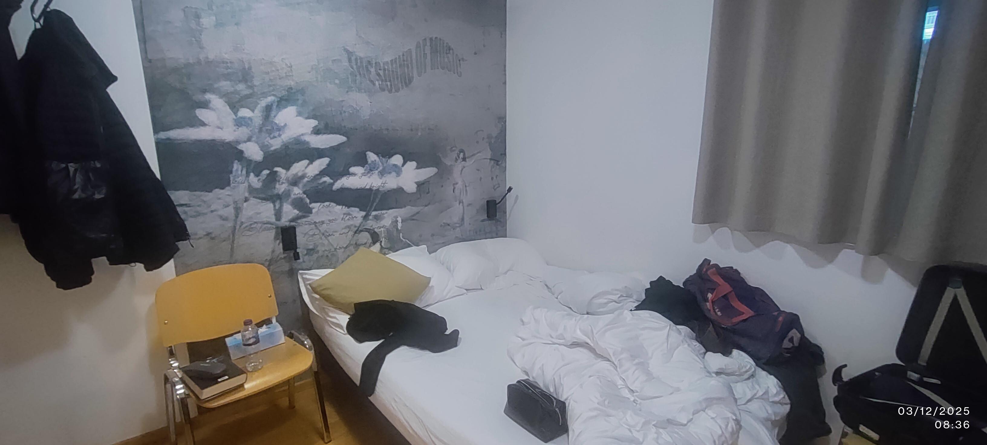 Small single room apartment. 