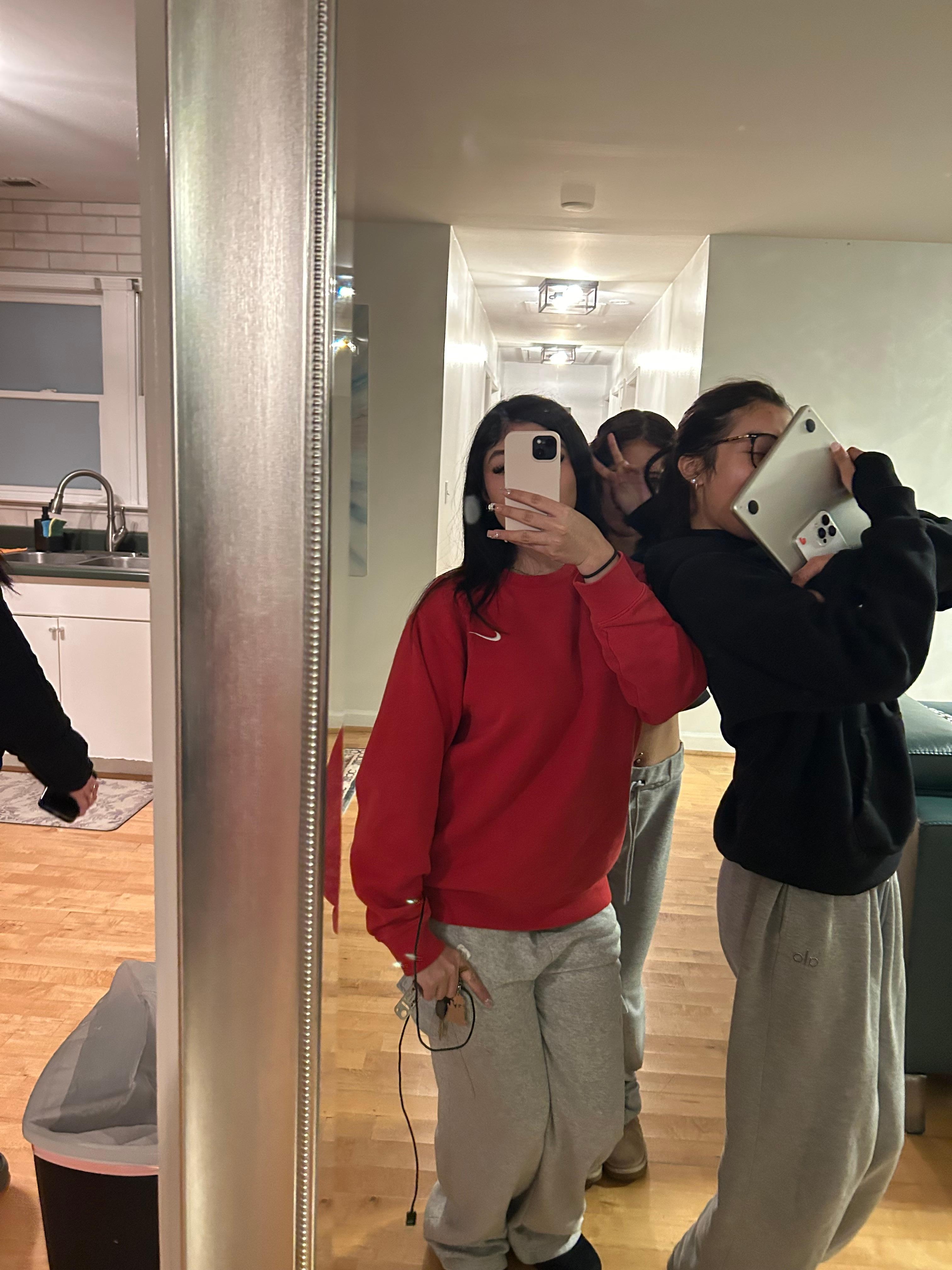 Cute mirror for group pics