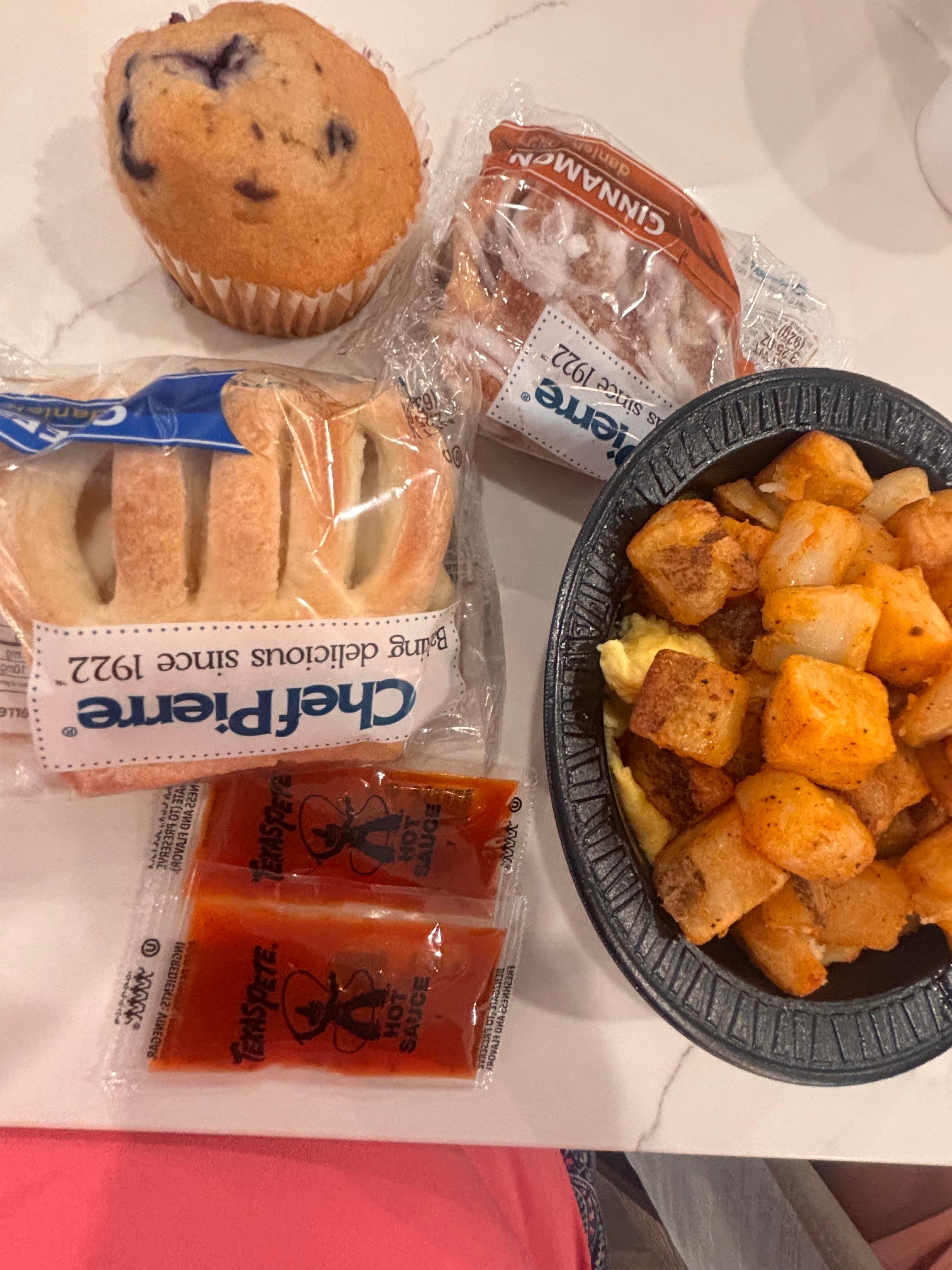 There was sausage as well that was pretty good. Cereal, fresh fruit, bagels, coffee and Juice.