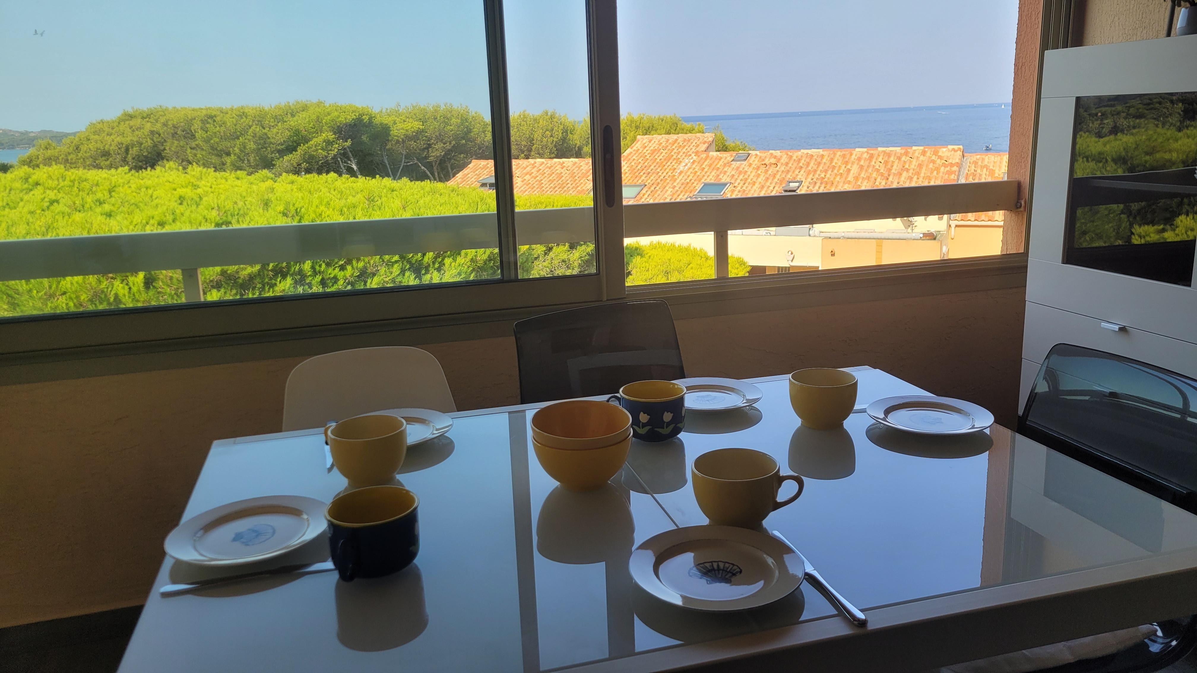 Aussicht vom Esstisch. 