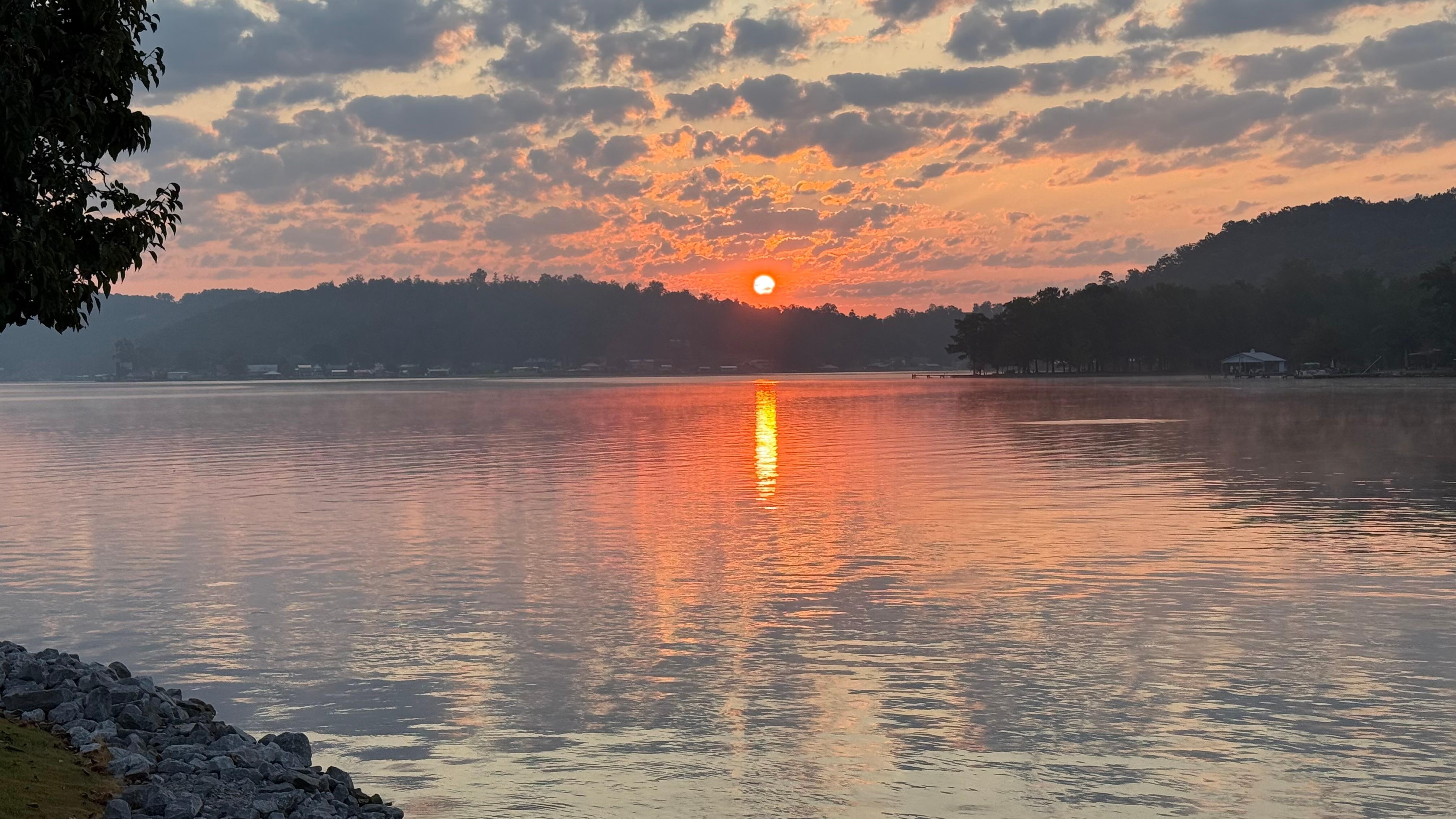Sunrise on the Coosa 