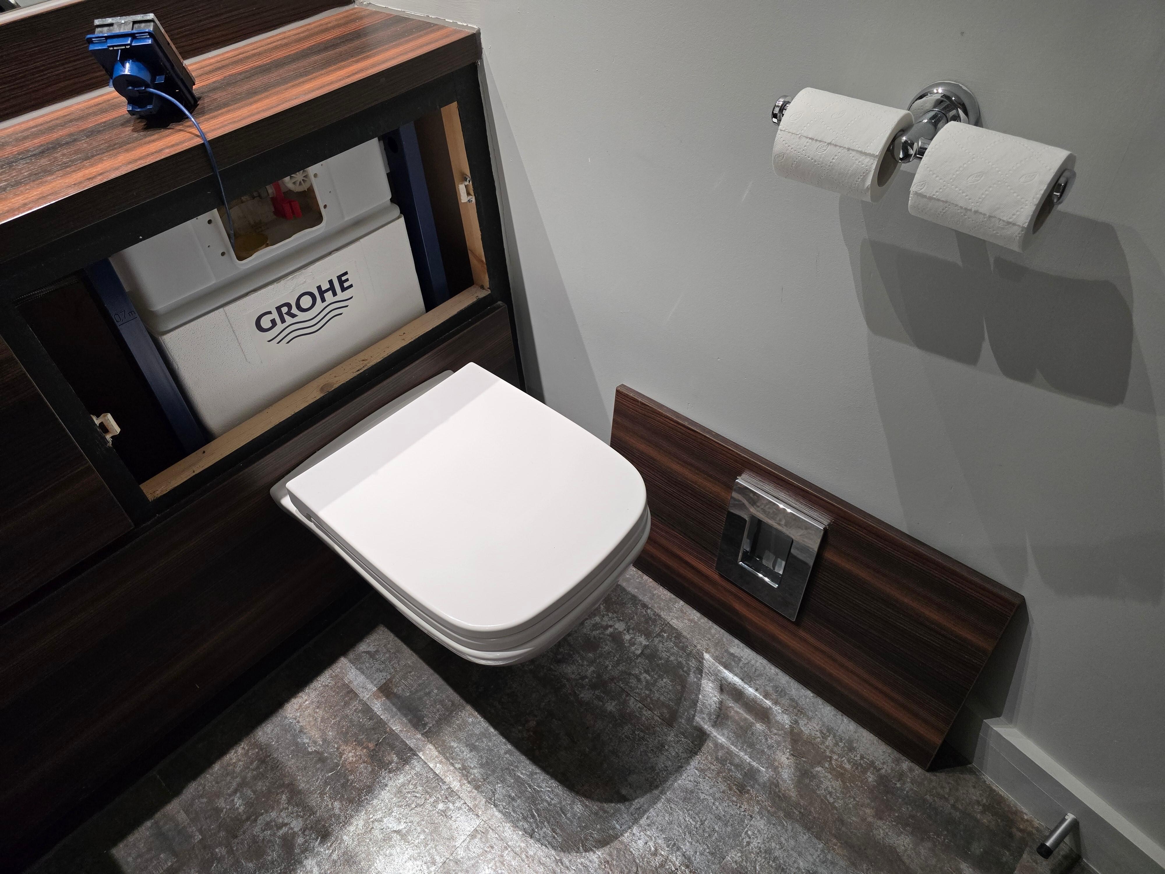 Broken toilet 
