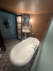 Roll topped bath and walk in shower