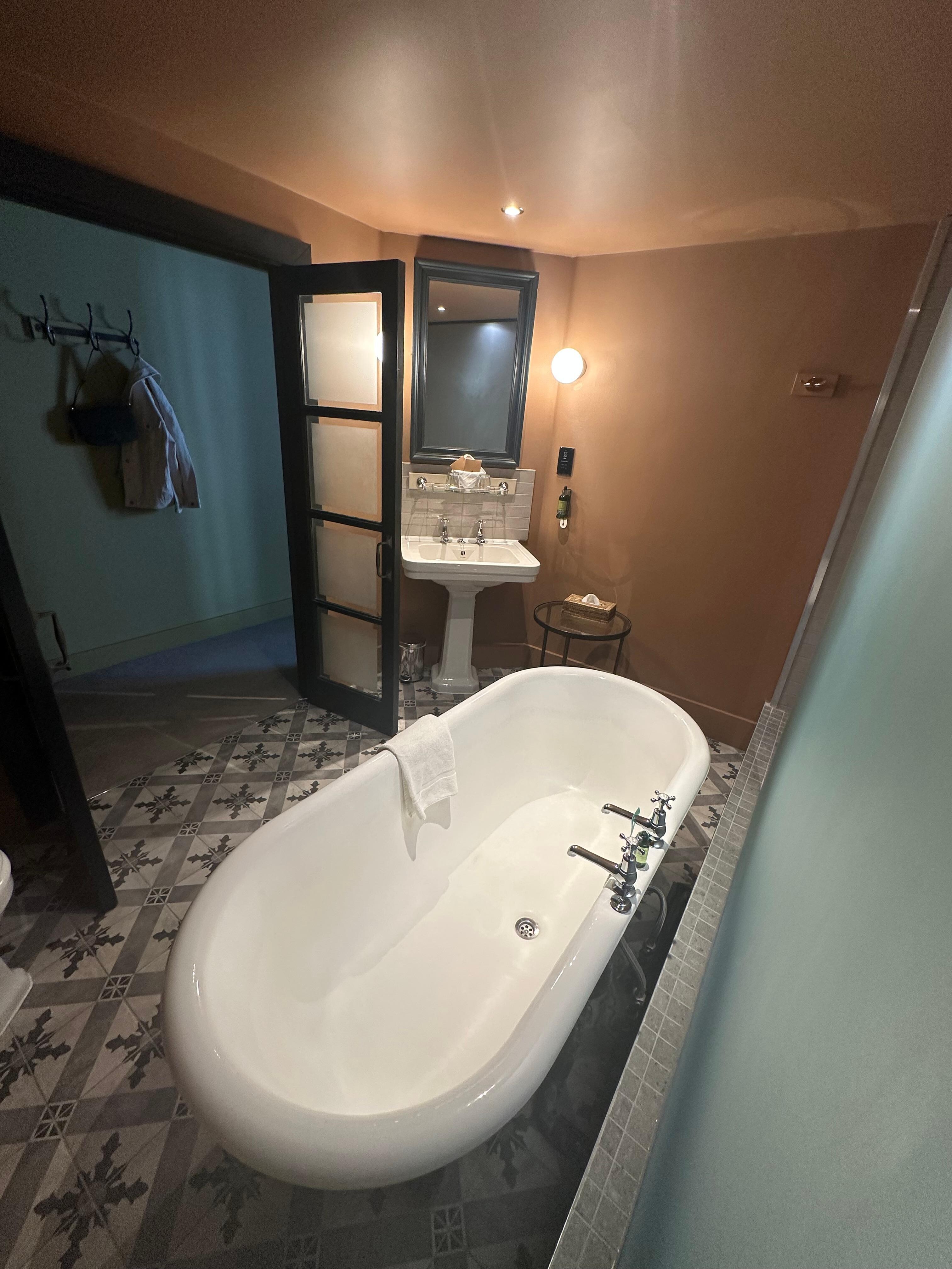 Roll topped bath and walk in shower