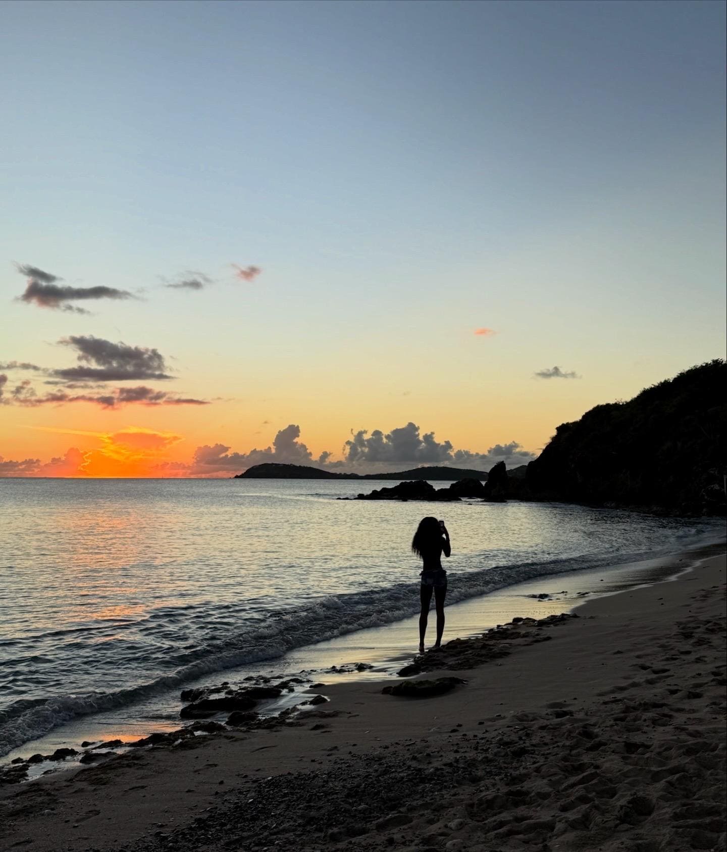 The view and the beach was beautiful and we were basically the only ones there