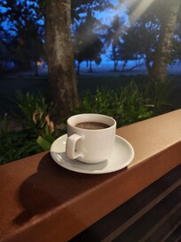 6 AM breakfast by the sea