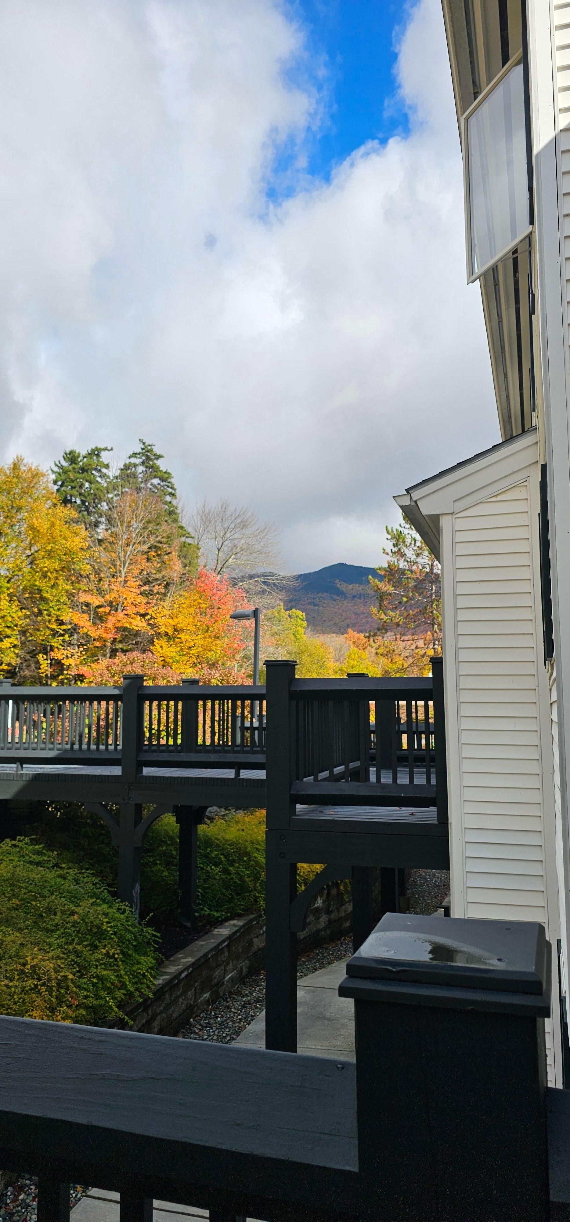 Beautiful views as you enter and exit 