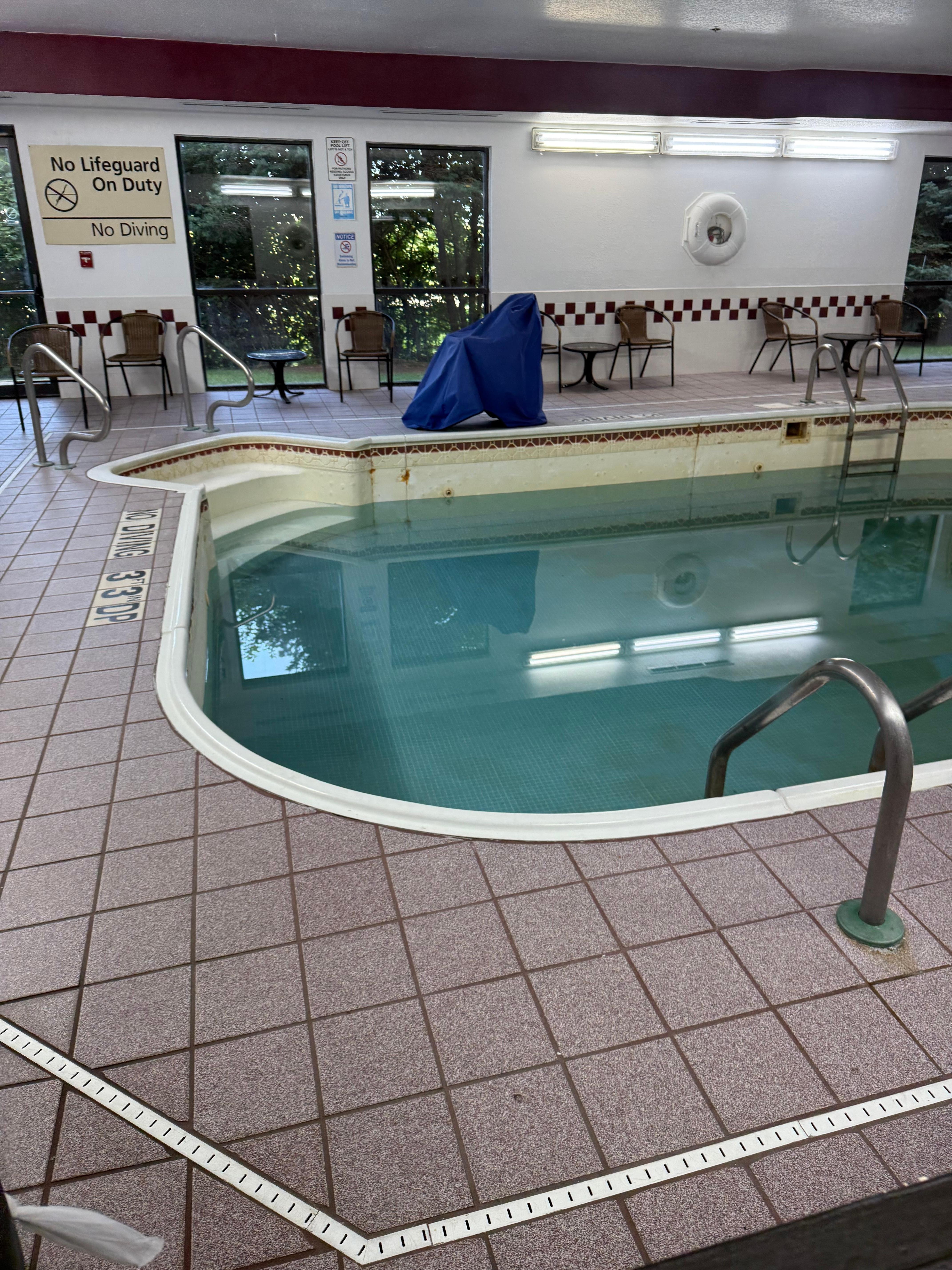 can’t swim here!