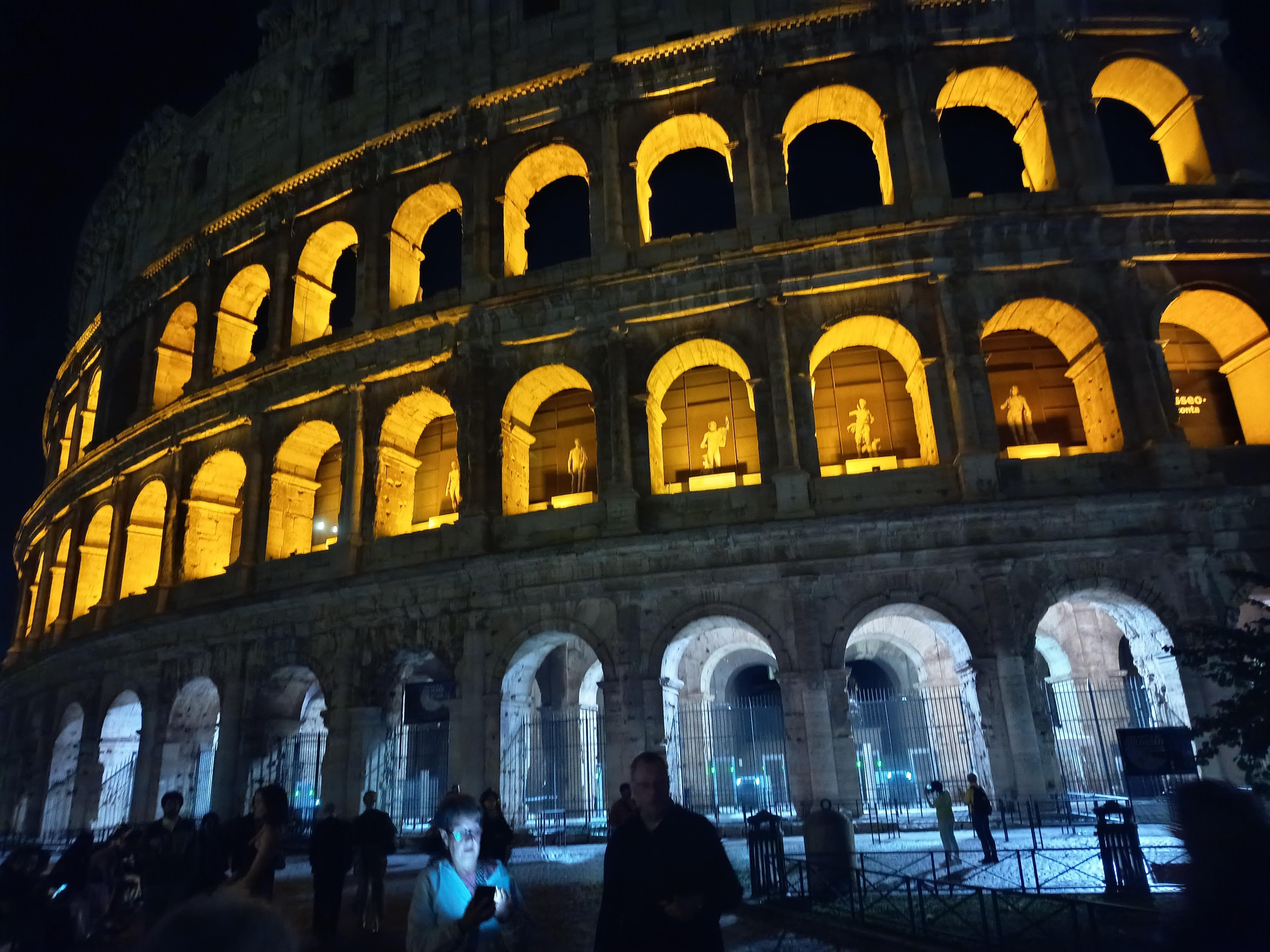 Coliseo iluminado 