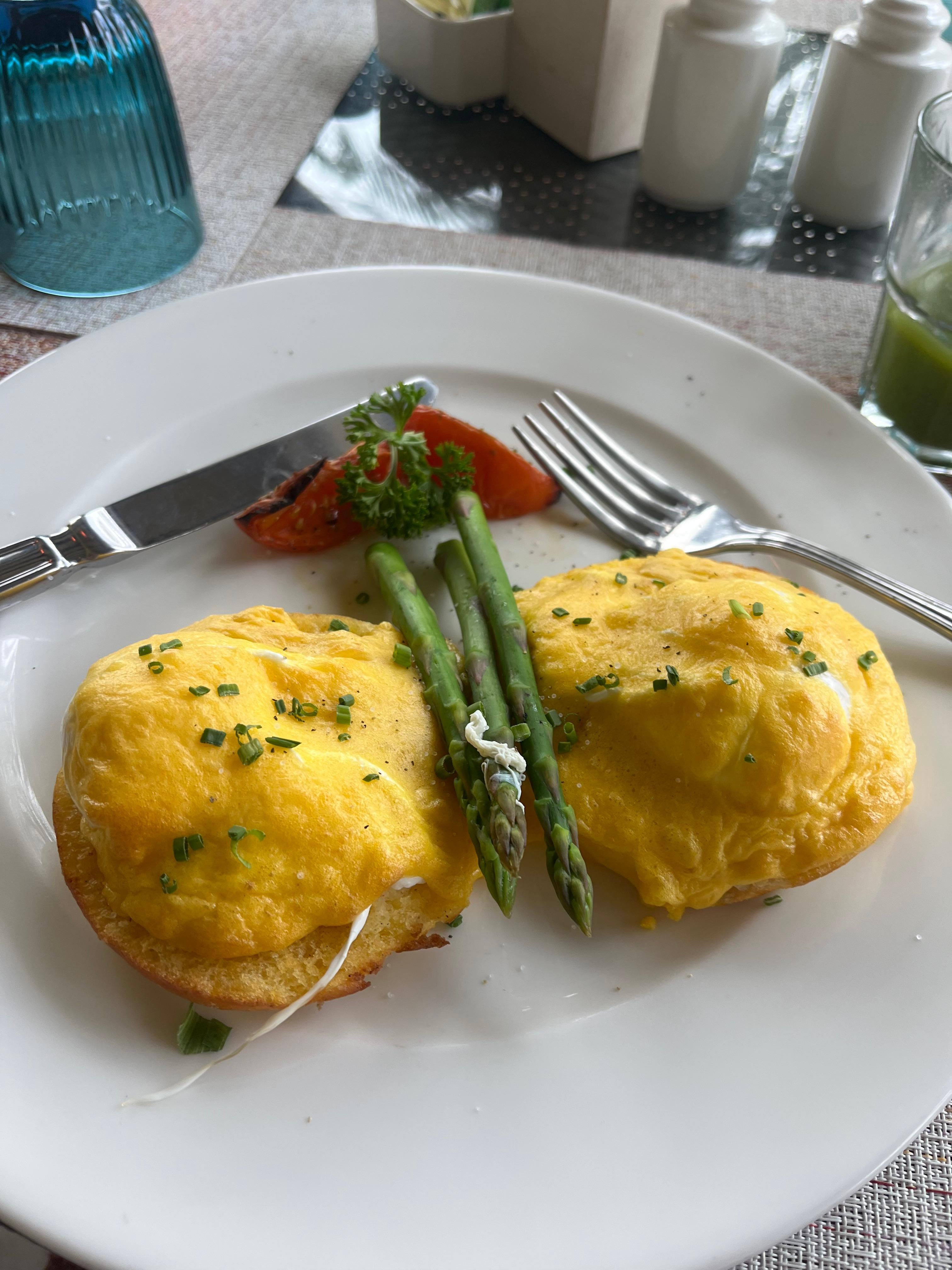 Breakfast at Montecristo 