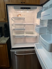 Pictures to proof to the host the amenities are not there she is telling me they are.