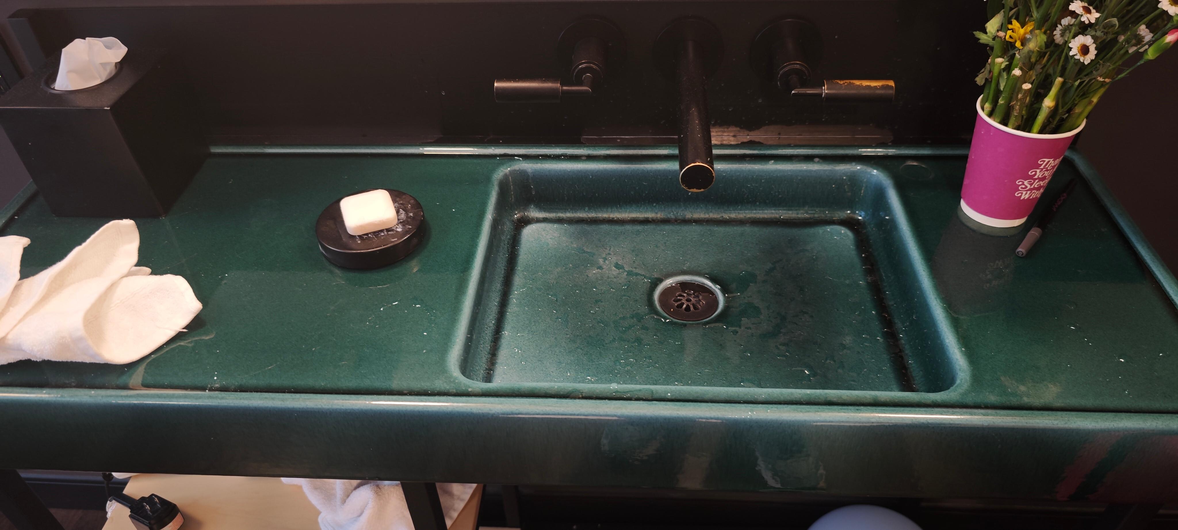 Un lavabo pour 4 ?