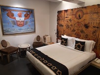 Artful room!