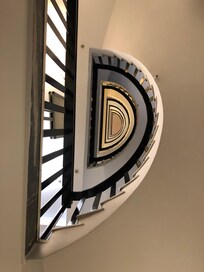 Architecture moderne de lâhĂŽtel