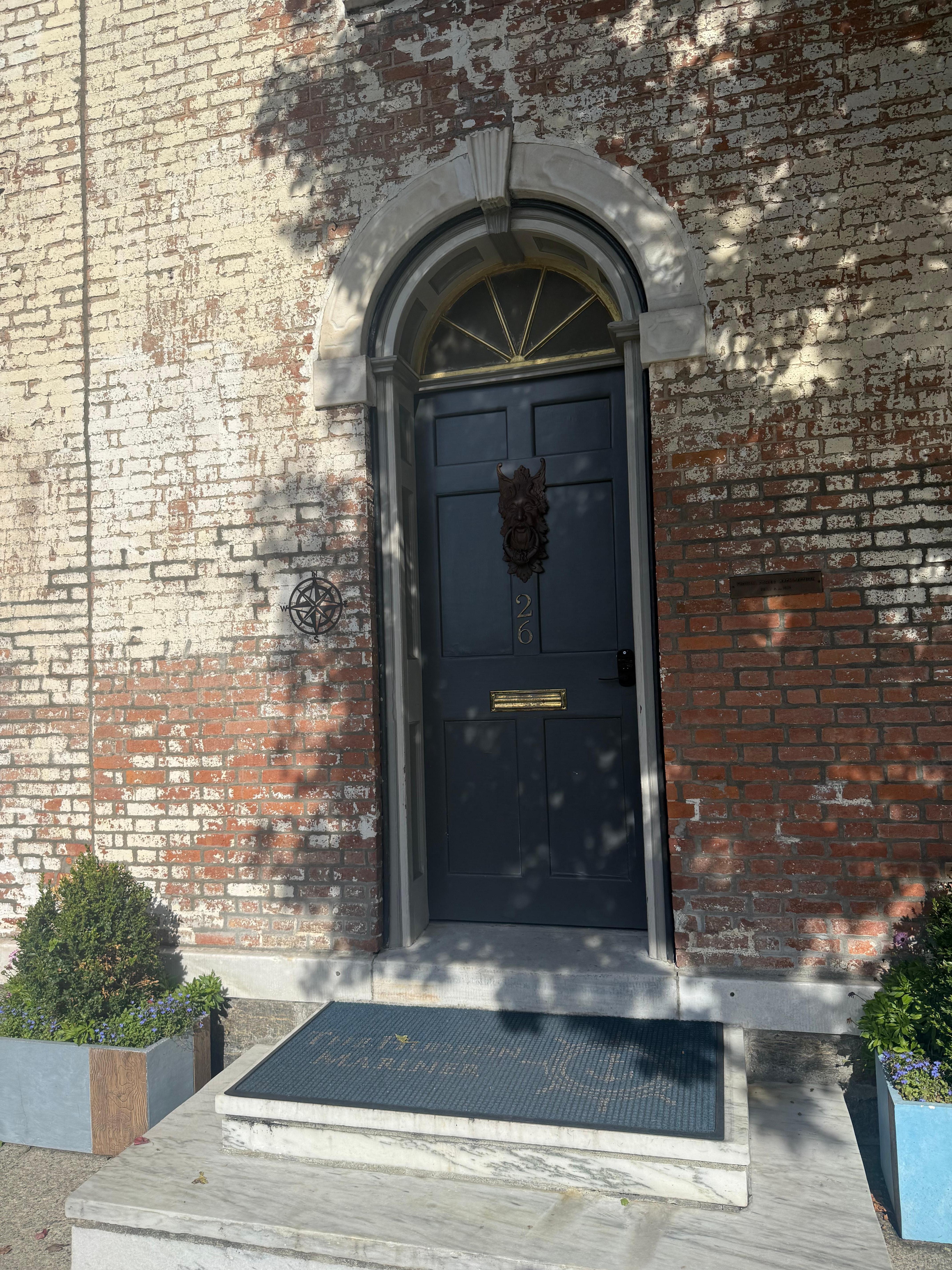 Door to Hudson Mariner