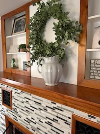 Welcoming livingroom, spotless.