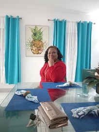 Nice dining room is not gorgeous