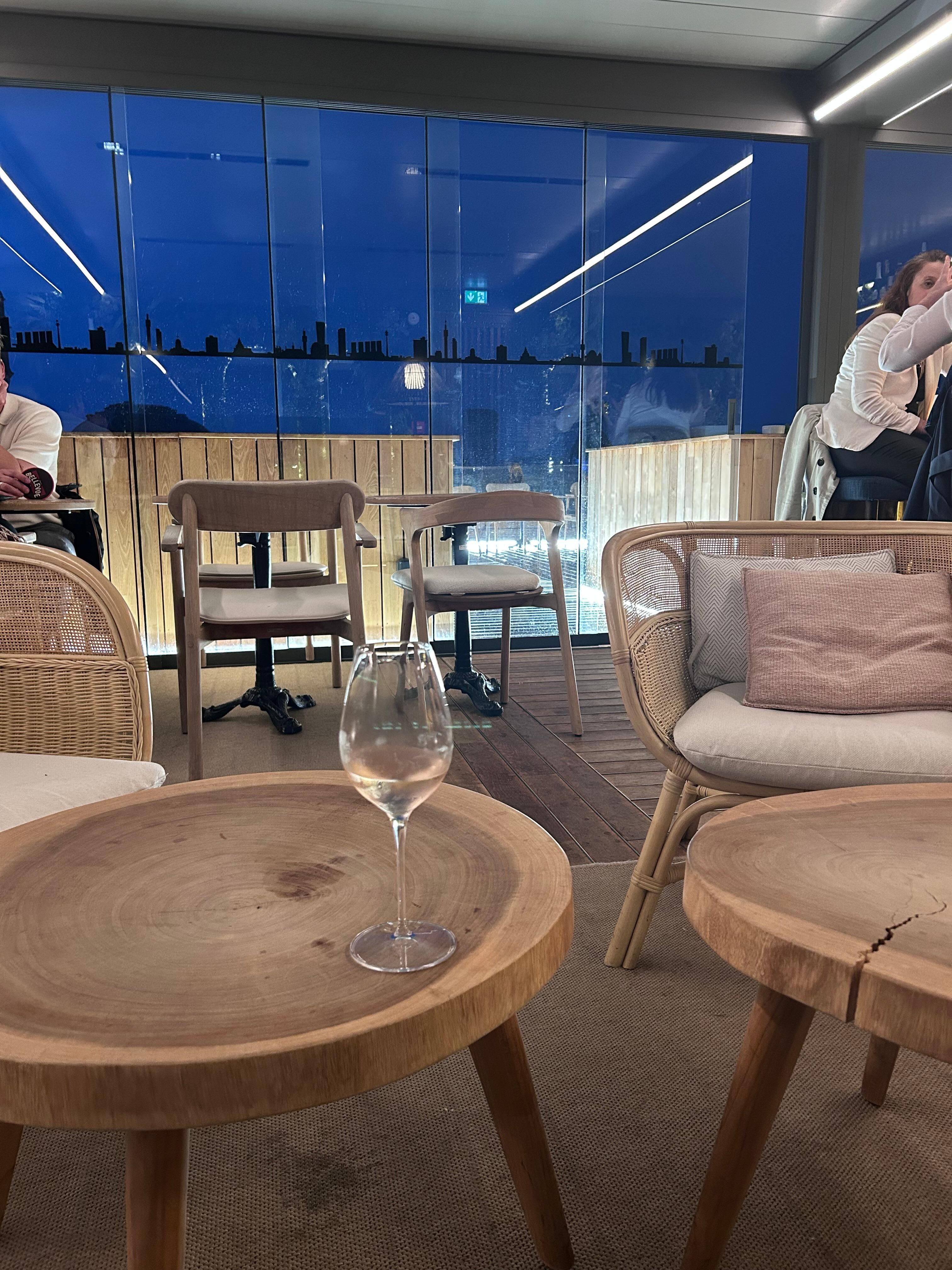 Roof top bar 