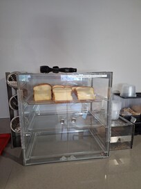 Very limited breakfast selection