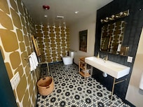 Fantastic restrooms and very spacious