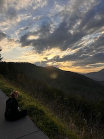Nearby Foothills Parkway - a nice way to watch the sunrise!