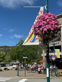Downtown Peachland - Bliss Bakery