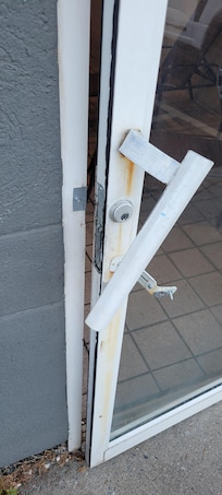 Rear of building not secure. You could walk right in and go straight to the elevator