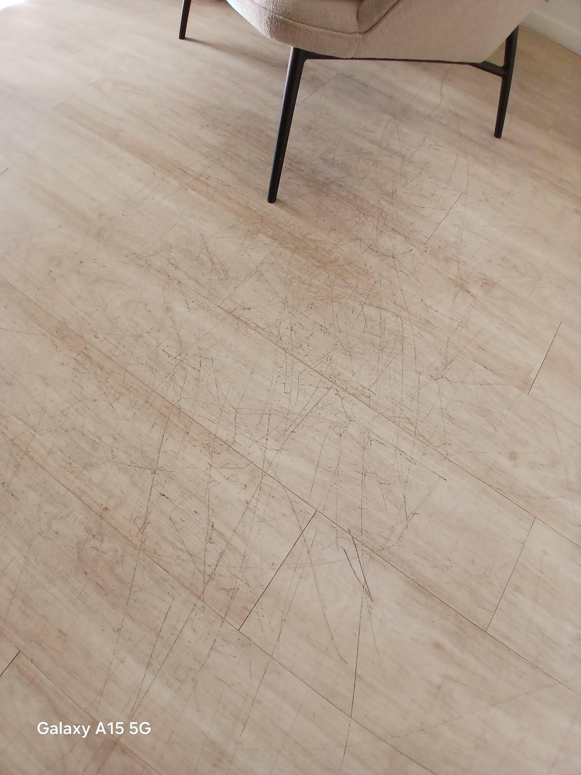 Lounge floor