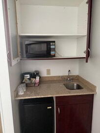 Sink, microwave, and coffee machine