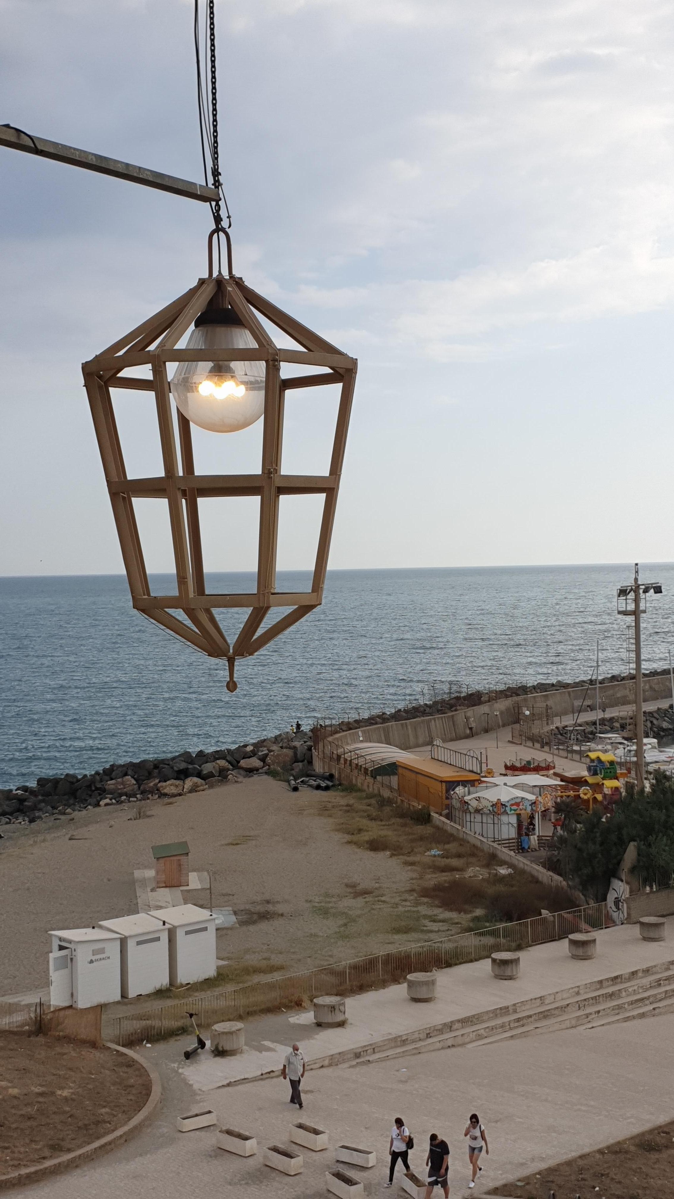 Visuale sul porto dal balcone della stanza