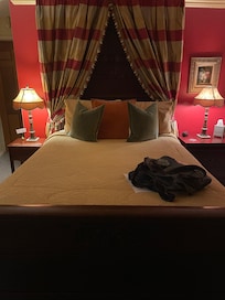 Bed was insanely comfortable!