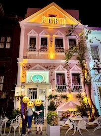Charming and central