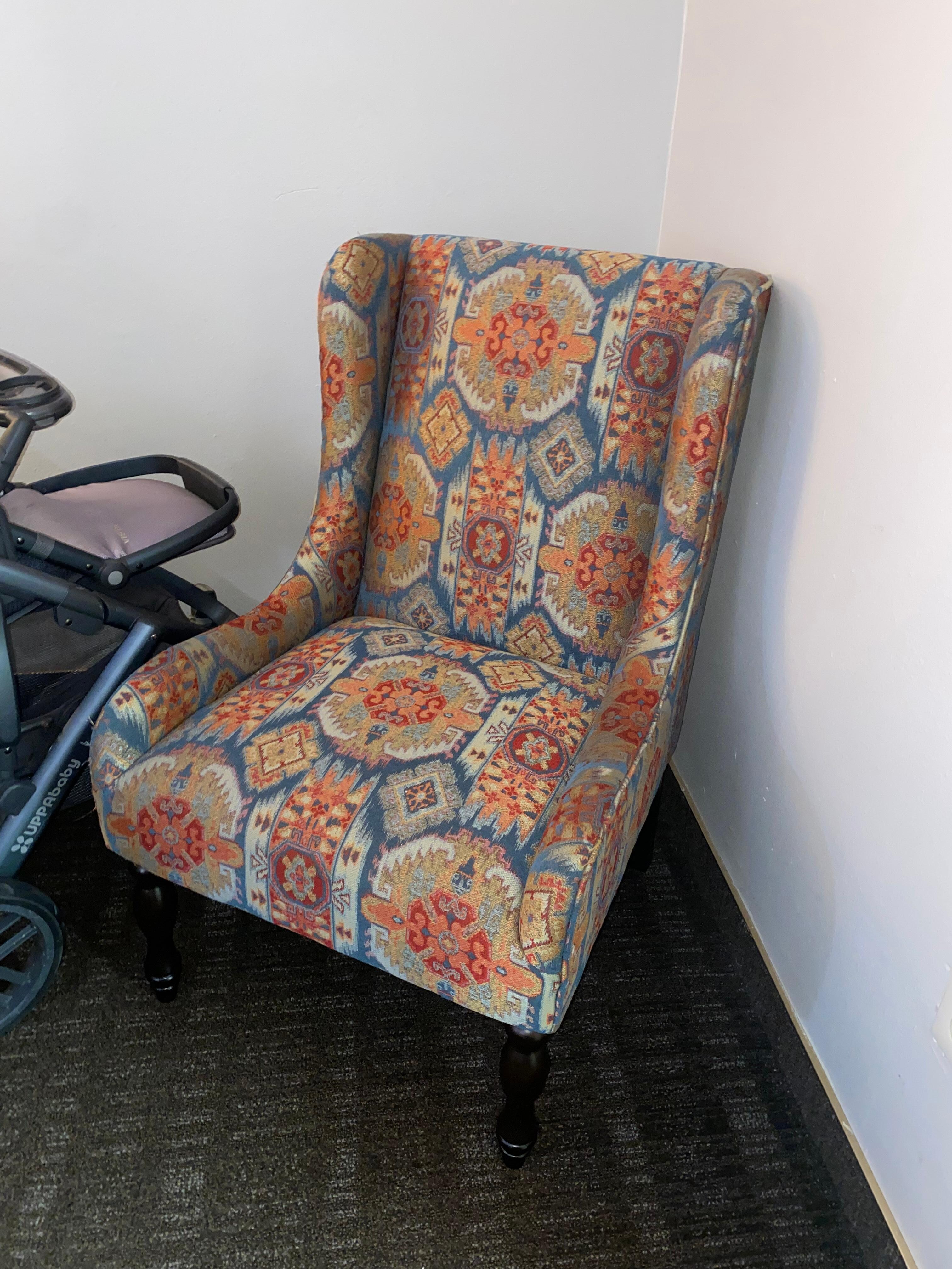 “Retro” armchair