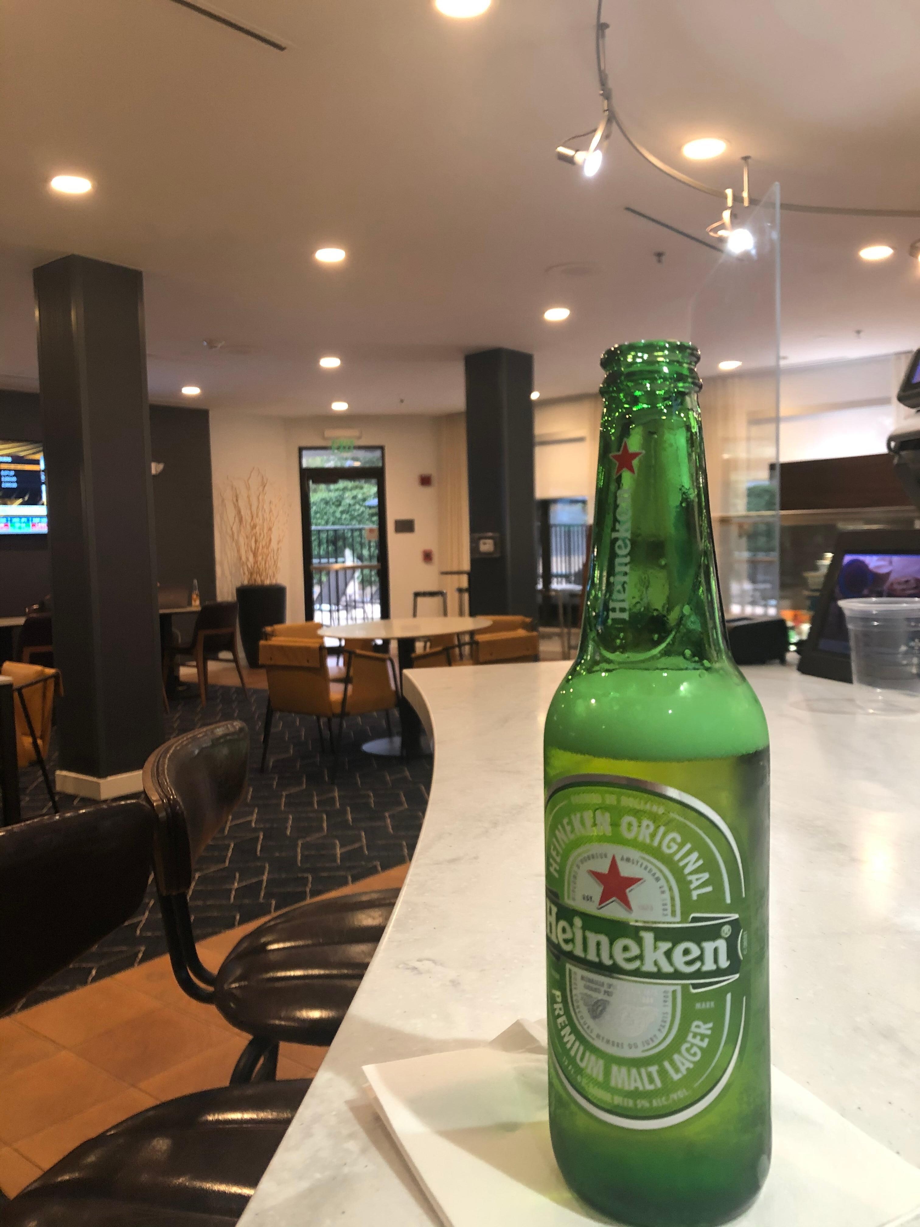 Bar en el living muy bien atendido