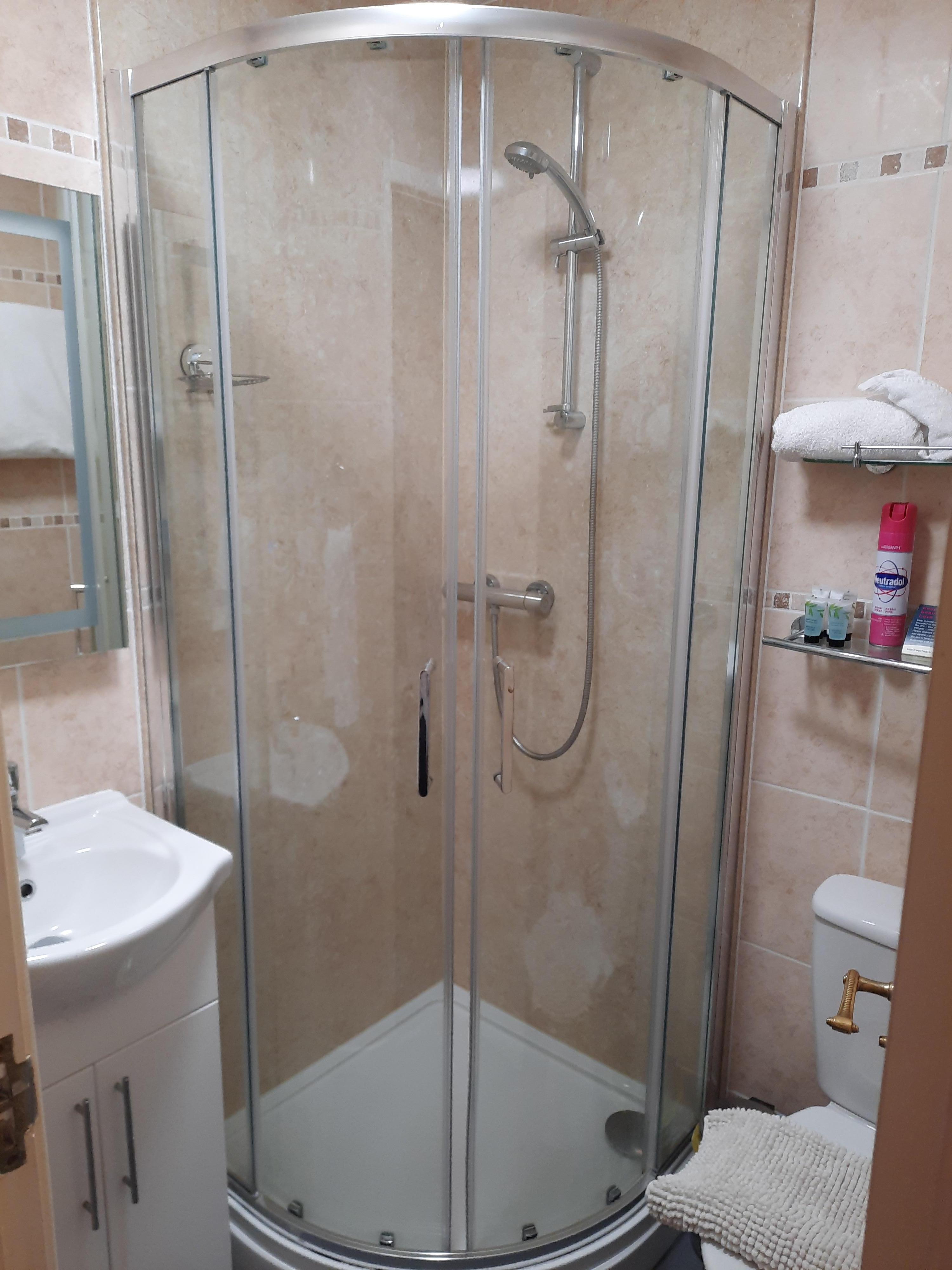 En-suite shower