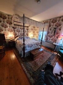 Rebecca Hamlin Room was so cozy!