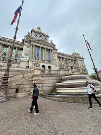 Walking distance to NĂĄrodnĂ muzeum