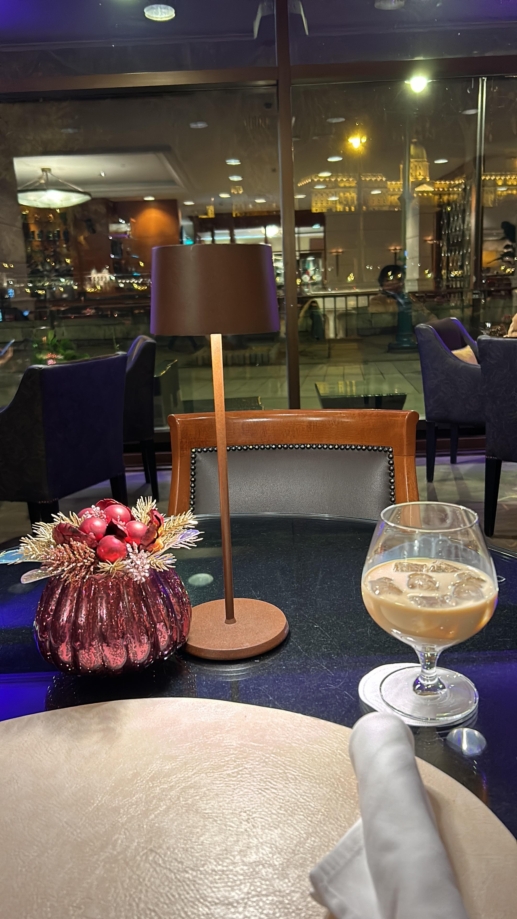 El bar ambiente agradable con una gran vista