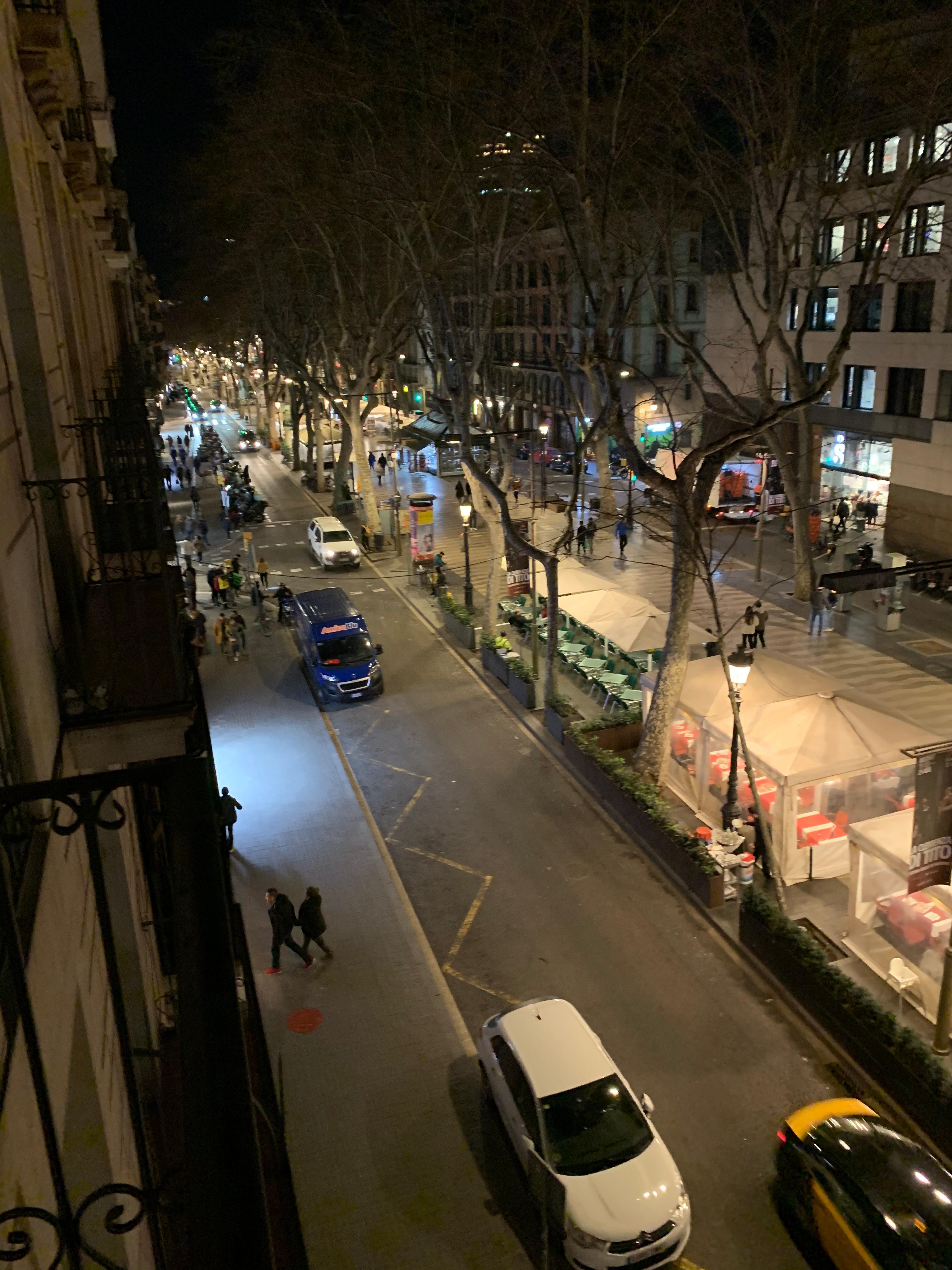 Aussicht auf Rambla vom Balkon 