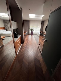 Stort og lækkert værelse.