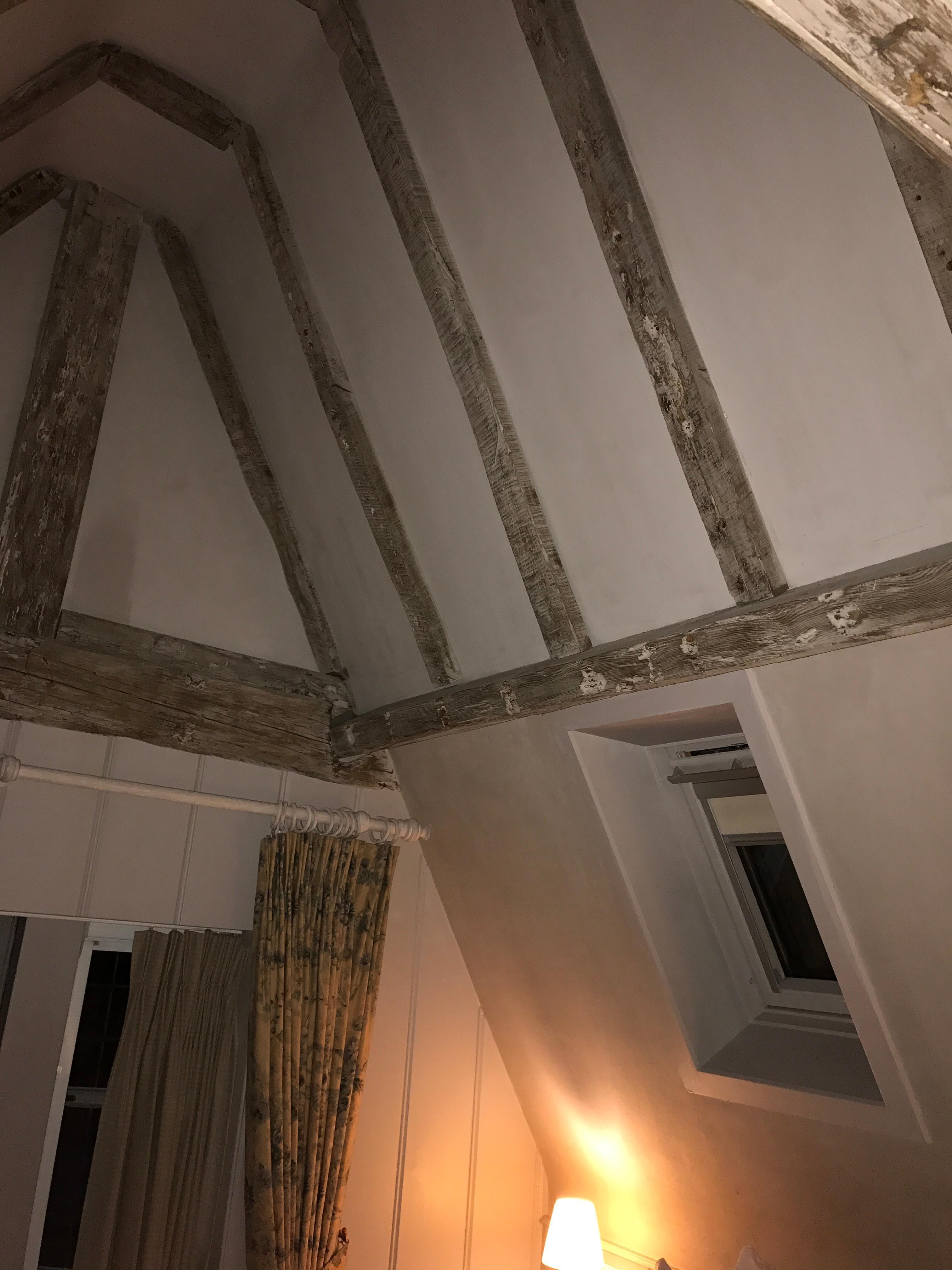 Top floor guest room