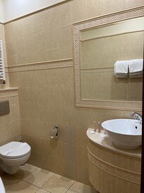 Ein schönes Badezimmer.