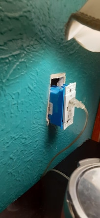 Plug hanging out of wall and usb changing did not work