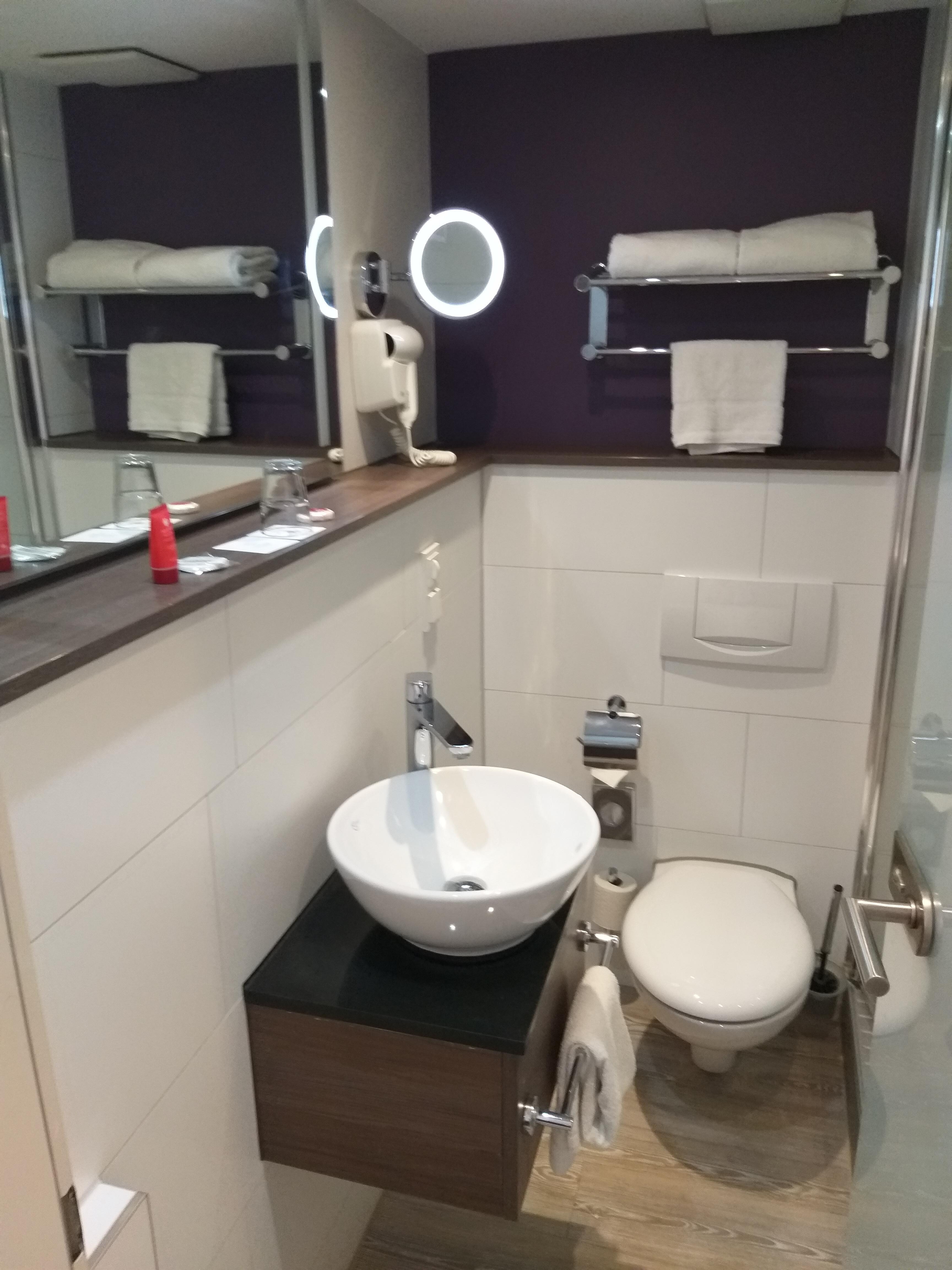 Baño estrecho