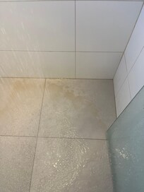 Agua do chuveiro - esgoto