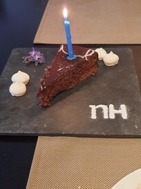 Gùteau reçu pour mon anniversaire au petit-déjeuner